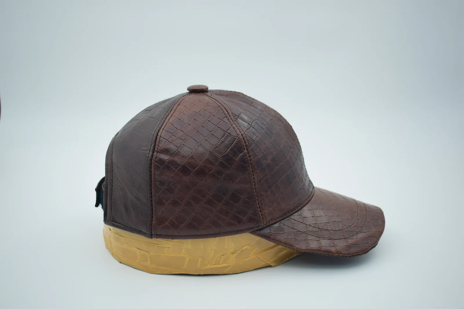 کلاه بیسبالی چرم طبیعی - تصویر 3